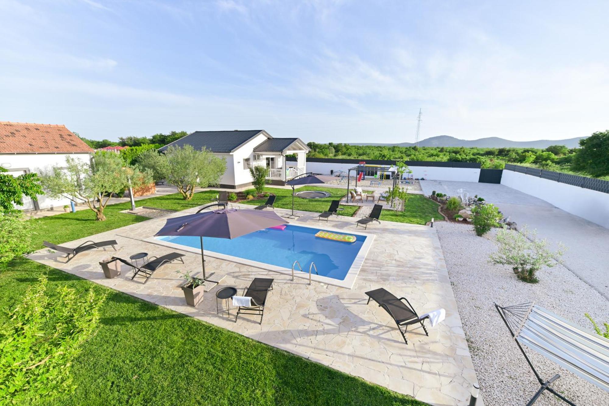 Apartment Amelie - With Pool And Sauna! Galovac  Exterior foto